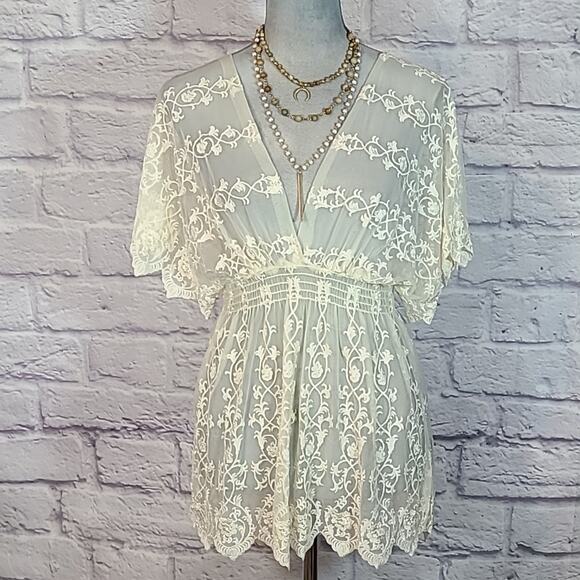 Karen Kane Tops - Karen Kane kaftan style mesh lace blouse